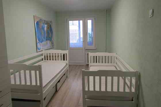 Станція метро Героїв Дніпра. вул. Озерна, 28 Киев