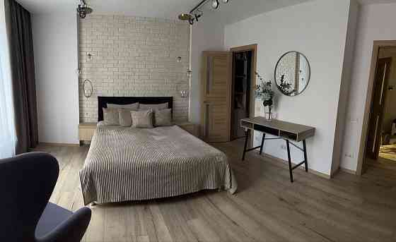 Сдам свою 2комн кв Клубный дом Приморский район 2 этаж Одеса