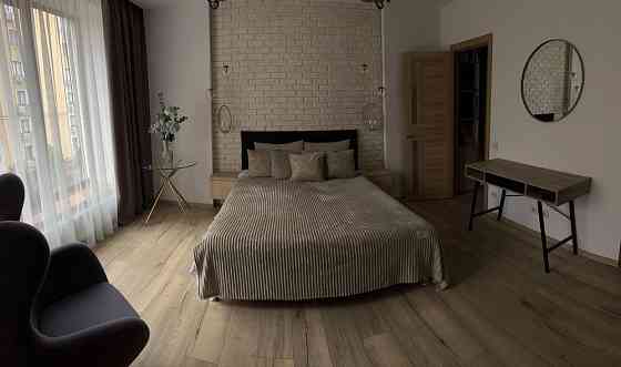 Сдам свою 2комн кв Клубный дом Приморский район 2 этаж Одеса