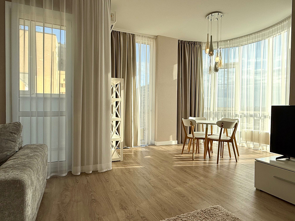 Аренда 3-х ком. квартиры. Печерский район, Верхогляда,2а. Без комиссии Киев - изображение 1