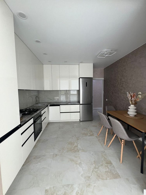 1 кім квартира перша здача новобудова у центрі міста Ивано-Франковск - изображение 1