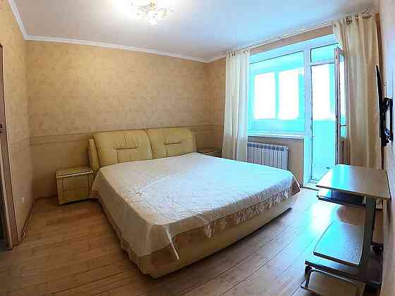 Без % Оренда 3 кім квартира метро Деміївська Саперно-Слобідська вул. Киев