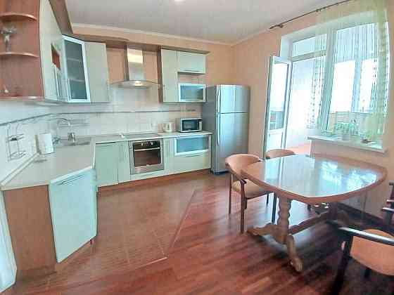 Без % Оренда 3 кім квартира метро Деміївська Саперно-Слобідська вул. Киев