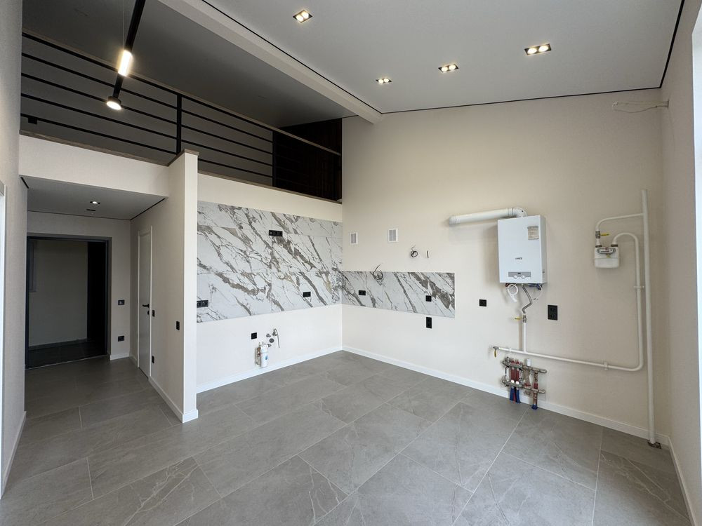 Продам неймовірну 2к квартиру з ремонтом в ЖК Емоція без відсотків Хотов - изображение 1