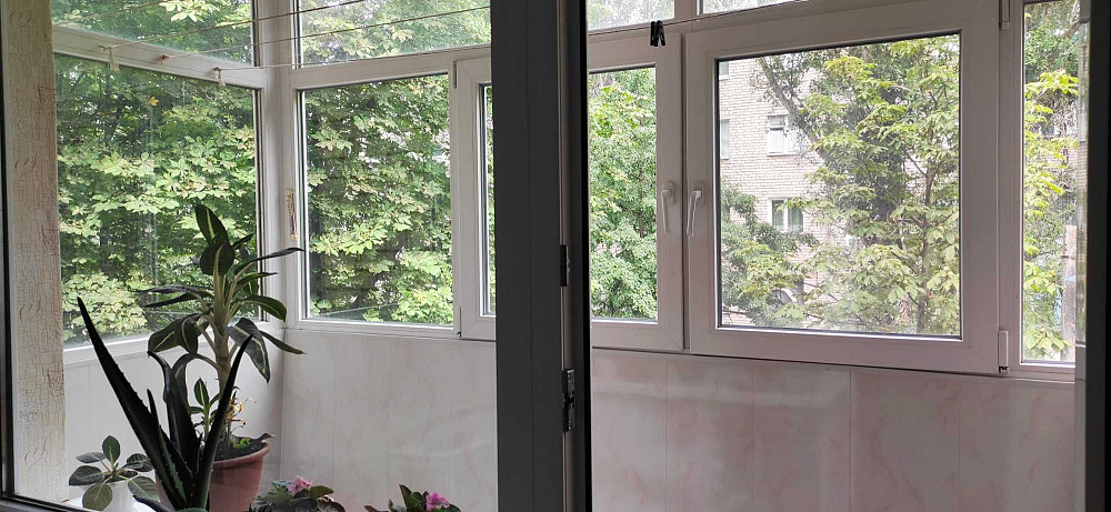 8 кварталу,3 ком. квартира на 3 этаже Кам`янське (Нікопольський р-н) - зображення 1