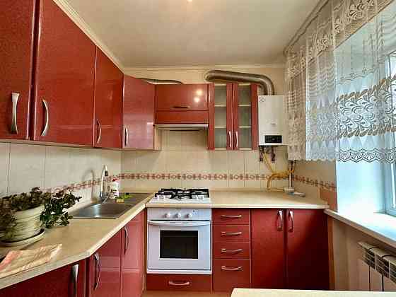 Продам 3-кімнатну квартиру в самому серці міста! Ровно