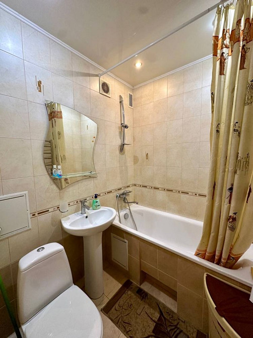 Продам 3-кімнатну квартиру в самому серці міста! Ровно - изображение 7