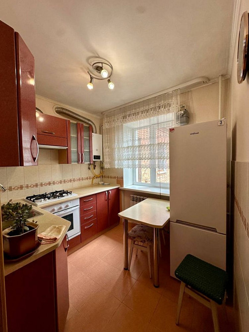 Продам 3-кімнатну квартиру в самому серці міста! Ровно - изображение 2