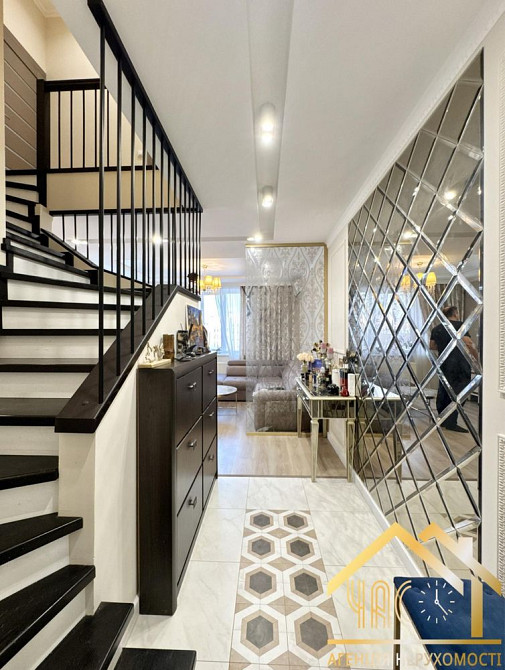 Продам сучасну 2 к затишну дворівневу квартиру ЖК  Озерний гай, Гатне Гатное - изображение 1