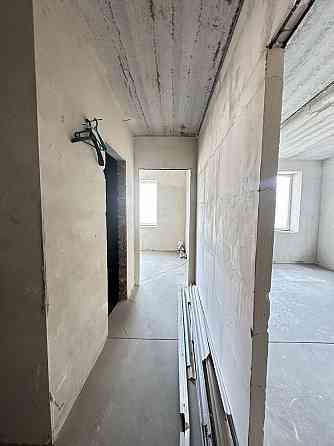 Квартира 40 м кв з балконом-терасою.  Лісова Буча. Буча