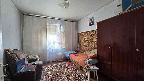 Продам 2-х кімнатну квартиру в центрі міста Чернигов