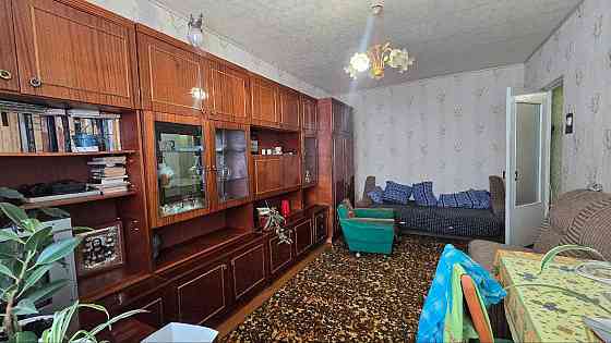 Продам 2-х кімнатну квартиру в центрі міста Чернигов