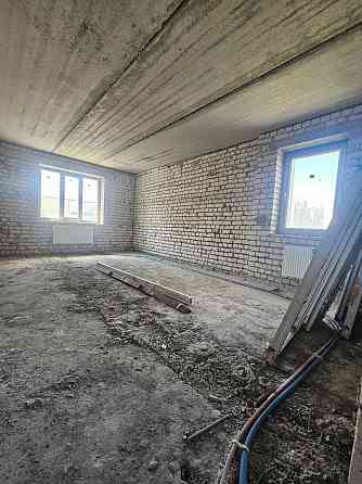 Продам трёхкомнатную квартиру в новостройке м.Героев труда Харьков