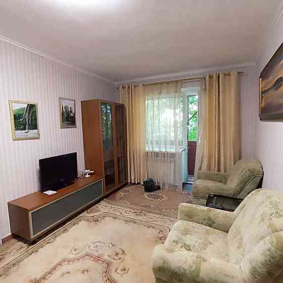 Сдаю на Гвардейской 2-х ком.кв-ру, 2/4, с ремонтом и мебелью Миколаїв