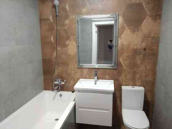 Обжита новобудова із сучасним ремонтом і великим ліжком Хмельницкий