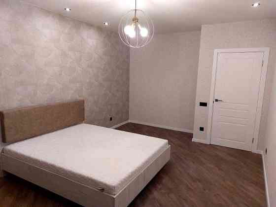 Обжита новобудова із сучасним ремонтом і великим ліжком Хмельницкий