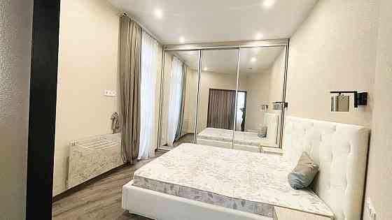 2к ЖК Чкаловский, Исполкомовская 24б, небольшая собачка обсуждается Днепр