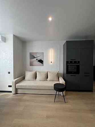 Довгострокова оренда квартири  вул. Виговського. метро Нивки Киев