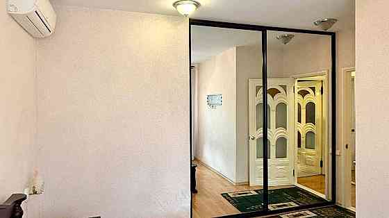 4-х кімнатна. Центр. 120 м². Утеплений будинок. Парко місце. Винница