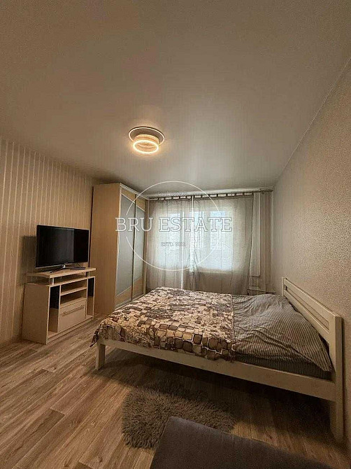 Продам 1к квартиру Тростянецька Позняки Осокорки Киев - изображение 1