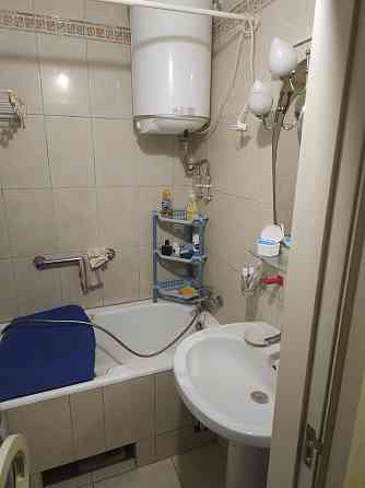 м.Палац Україна.Предславинська 26а.4-х.кімнатна 85м2. Київ