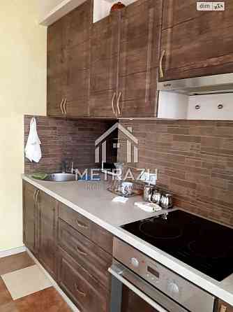 Затишна 1-квартира ЖК " Троєщина " Київ