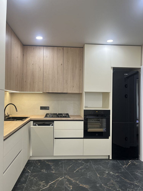 2к з ремонтом, меблями і технікою в ЦЕНТРІ Ирпень - изображение 2