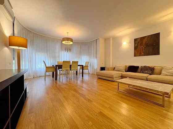 Парк Шевченко-Ланжерон. Квартира с 3 спальнями. Odesa