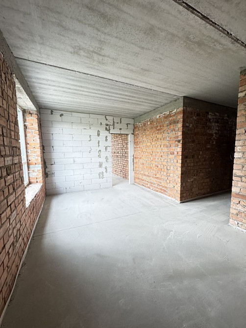 Велика однушка біля набережної Буча - изображение 2