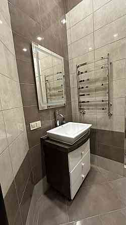 Оренда 2-кімн квартири в ближньому центрі вул.Тарнавського Львов