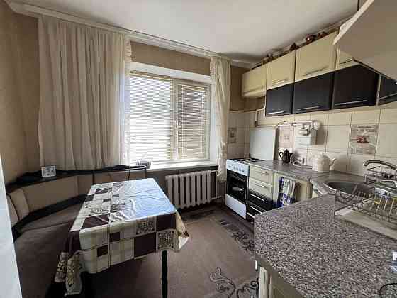 Ексклюзив. Продам хорошу 2х кімнатну квартиру в центрі міста Узина Узин