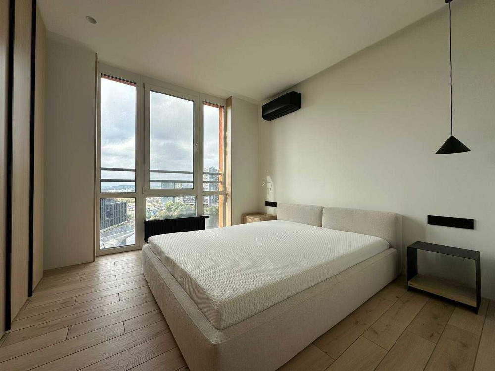 Квартира з новим ремонтом 69м2 в ЖК Seven Севен Осокорки Славутич Київ - зображення 1