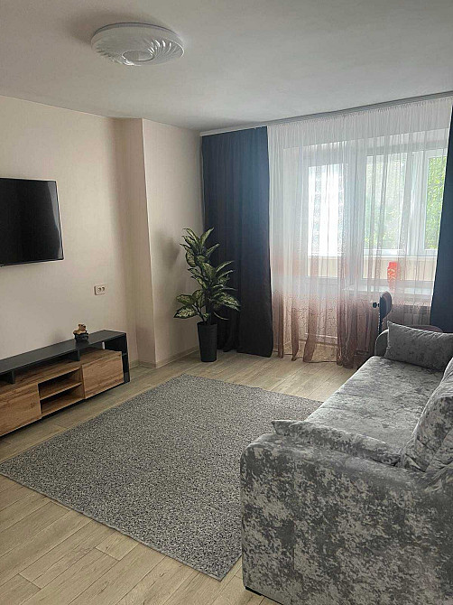 Оренда 1но гарненької  кВ,-ри  по вул Десантників Житомир - изображение 1