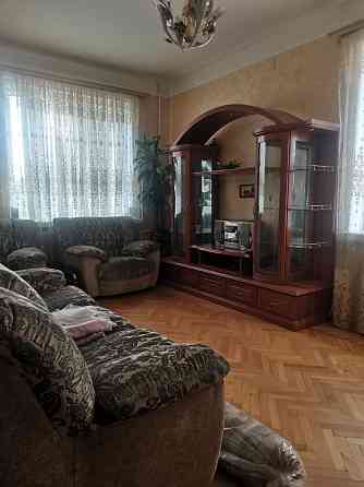 Оренда 3х кім. Квартири. Дарницький р-н. вул. Ялтинська 12/11 Метро. Київ