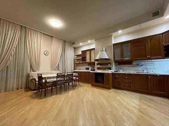 Сдам 4-х комнатную квартиру в центре жк Первозвановский Днепр