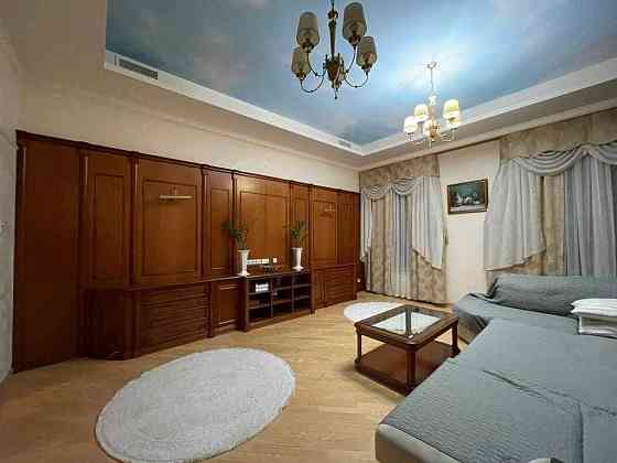 Сдам 4-х комнатную квартиру в центре жк Первозвановский Днепр