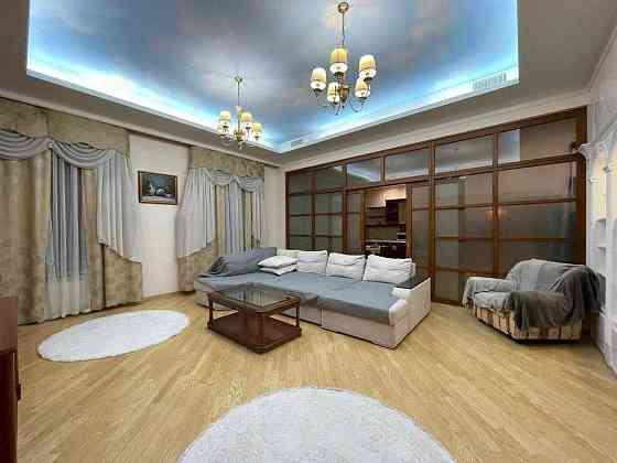 Сдам 4-х комнатную квартиру в центре жк Первозвановский Днепр