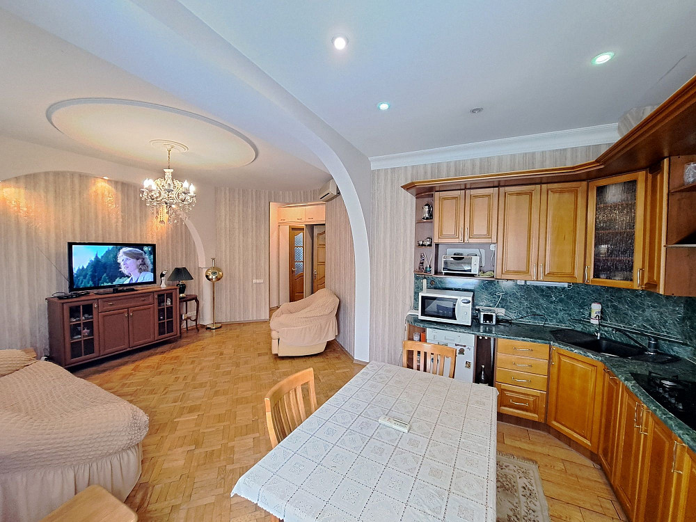 Здам 2к. Центр. Пр. Яворницького. (К. Маркса). "Пассаж". "ЦУМ". Днепр - изображение 4