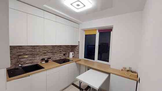 СДАМ 2к.кв Кирова/Б.Хмельницкого.С ремонтом.13000грн Днепр