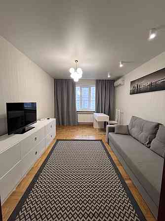 Оренда 2к квартири 4 хвилини від метро Позняки, Мішуги 7. Київ