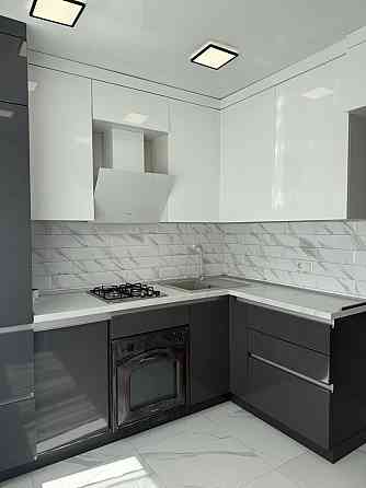 Продам идеельную 3 - комнатную квартиру от собственника на Сахарова 40 