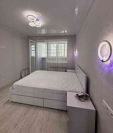 Продам идеельную 3 - комнатную квартиру от собственника на Сахарова 40 