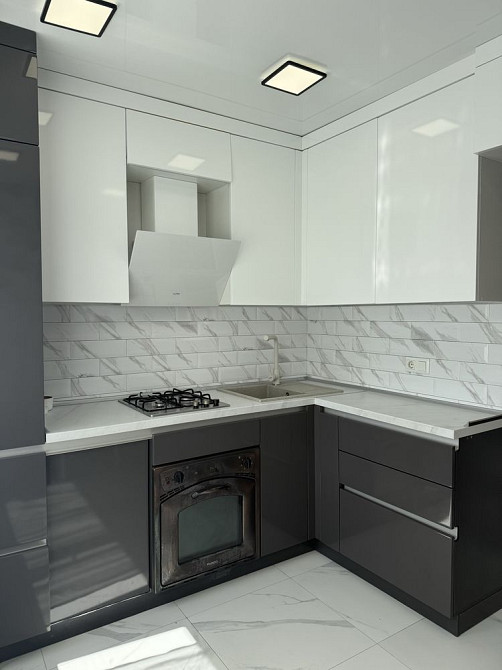 Продам идеельную 3 - комнатную квартиру от собственника на Сахарова 40  - изображение 2