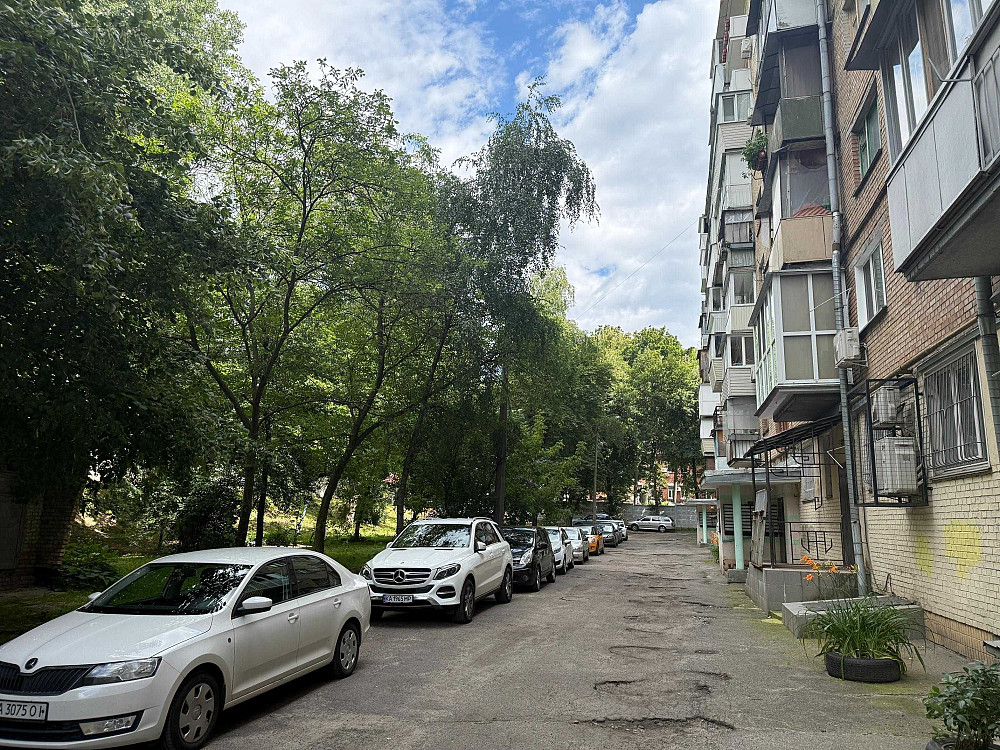 Драйв та комфорт Києва Квартира з ремонтом у престижному районі Київ - зображення 1