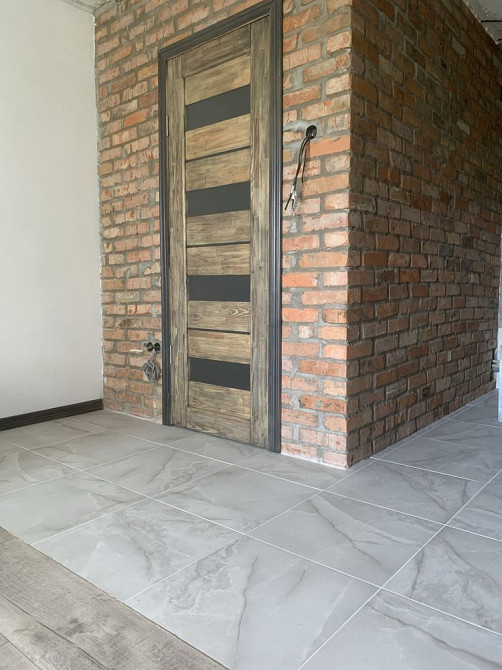 1 Однокімнатну квартиру у Нововолинську Нововолинськ - зображення 1