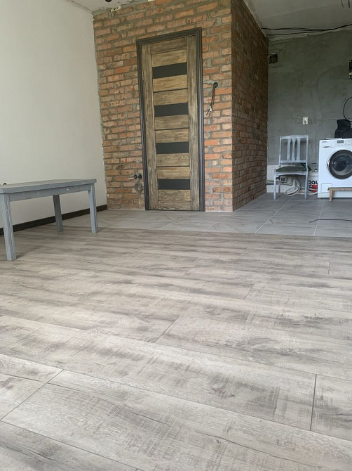 1 Однокімнатну квартиру у Нововолинську Нововолинськ - зображення 2