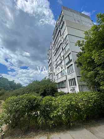 Продаж 2 кімнатної квартири лівий берег вул. Радужна Київ