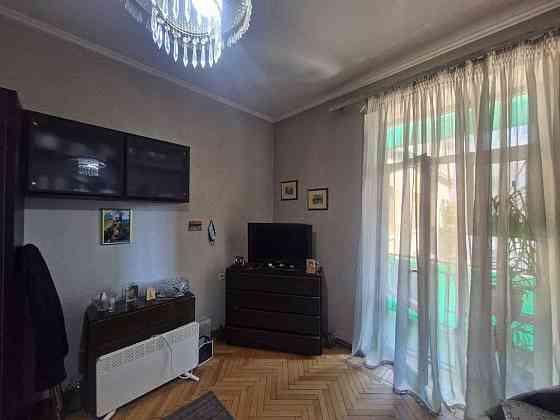 Центр  Продам сталинку  на Базарной дом с лифтом Одесса