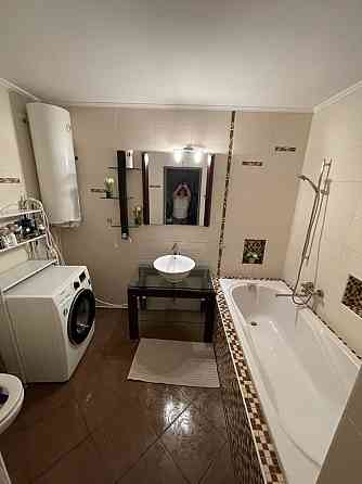 Продам 3-кімнатну квартиру Сарни