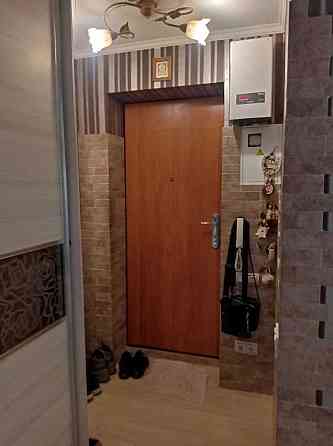 продам 4 комнатную квартиру Павлоград